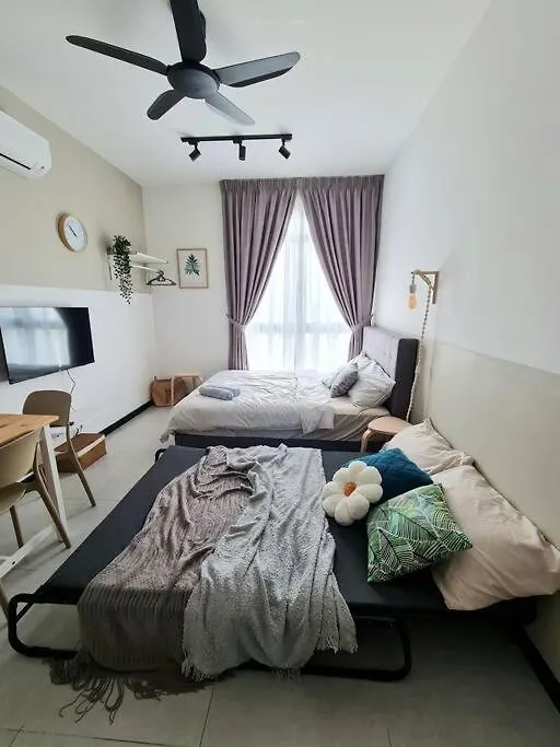Studio Room Near Gleneagles @ Embassy Row Klcc Kuala Lumpur Apartment